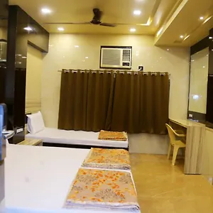 Aparthotel Arnav